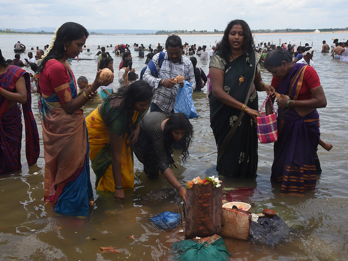 Devotees throng the final day of the Saraswati River Pushkaram Photos20