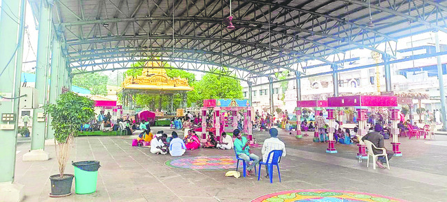 రత్నగిరిపై పడకేసిన రక్షణ 1