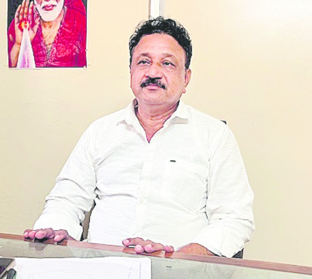 మట్టితో పూడ్చేసి! 1