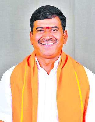 నోరు తెరిచిన మ్యాన్హోల్స్4