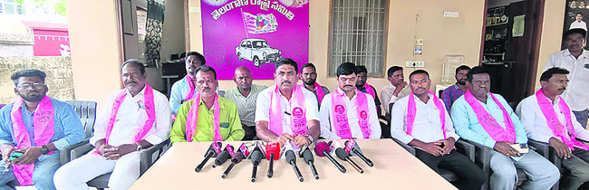 సిల్ట్‌ తొలగింపు పనులు  వేగవంతం చేయాలి
2