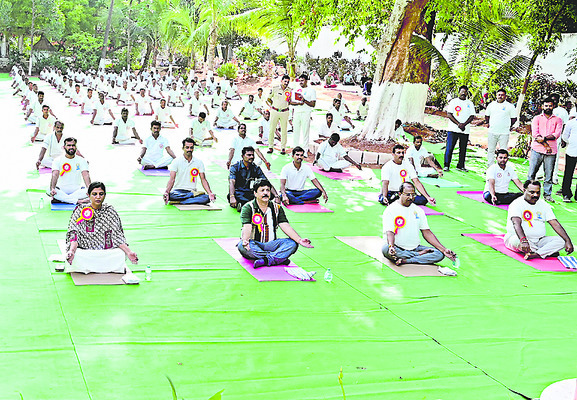 రైస్ కార్డులో మార్పులు చేర్పులకు అవకాశం 1