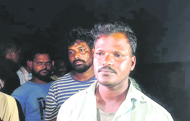 తల్లడిల్లుతున్న తల్లి పేగు1