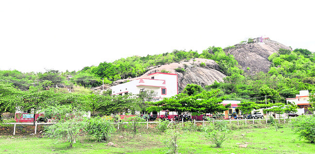 గతంలో పల్లెవించిన ప్రగతి1