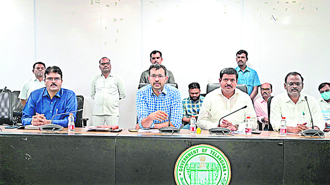 జాబ్మేళాను సక్సెస్ చేయాలి1