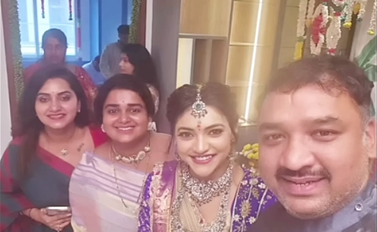 Jabardasth Ishwarya New Housewarming Function Photos10