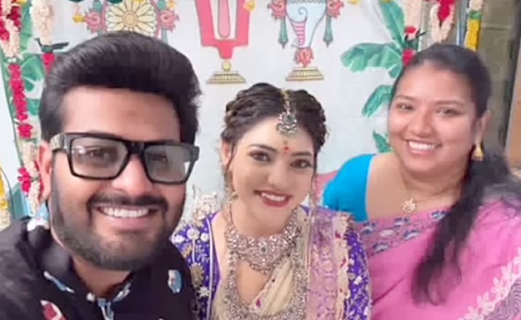 Jabardasth Ishwarya New Housewarming Function Photos11