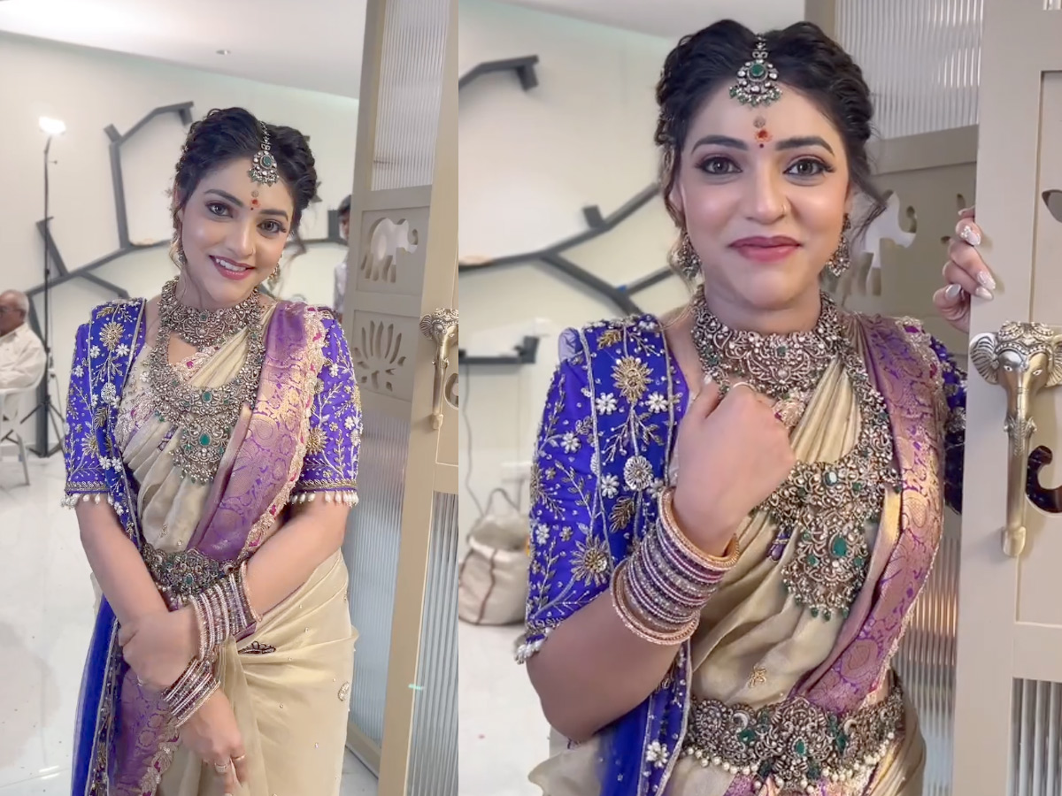 Jabardasth Ishwarya New Housewarming Function Photos6