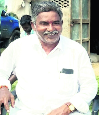 బిల్లులు ఇవ్వడం లేదు 
1