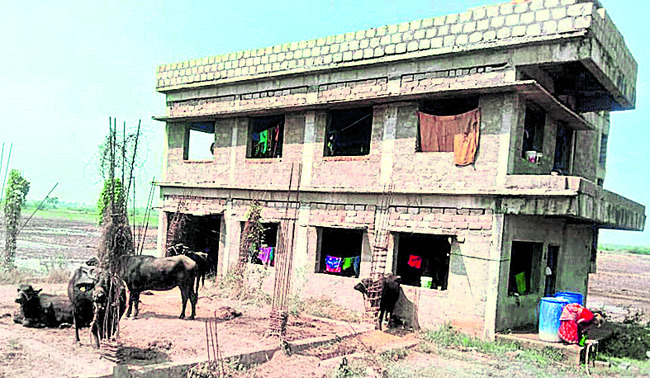 కోటలు దాటిన కూటమి మాటలు.. చేతల్లో కోతలు 2