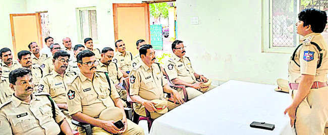 వరి విత్తనాలు పంపిణీ 1