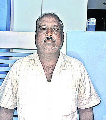 రీ–సర్వే సవరణకు ముప్పుతిప్పలు
1