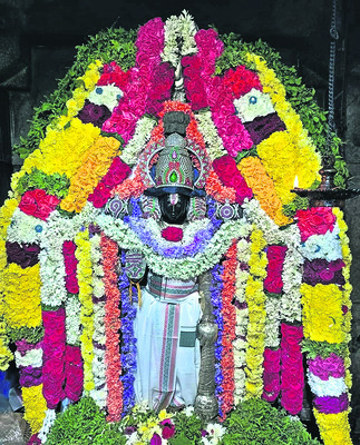 వెయ్యేళ్ల చరిత్రకు నిలువెత్తు నిదర్శనం2