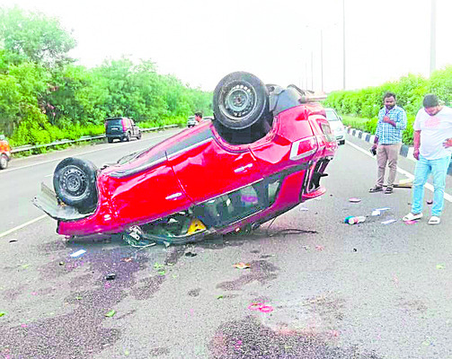 సీనియర్ టెక్నీషియన్ బలవ్మరణం 1