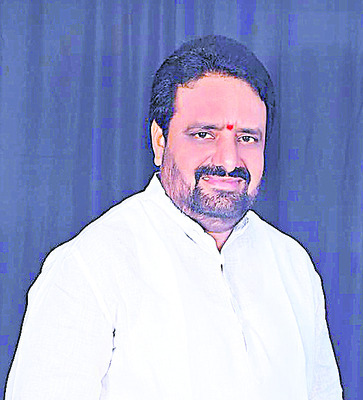 ఢీసీసీబీపై సోషల్ వార్5