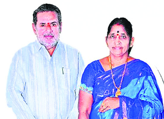 ఢీసీసీబీపై సోషల్ వార్1