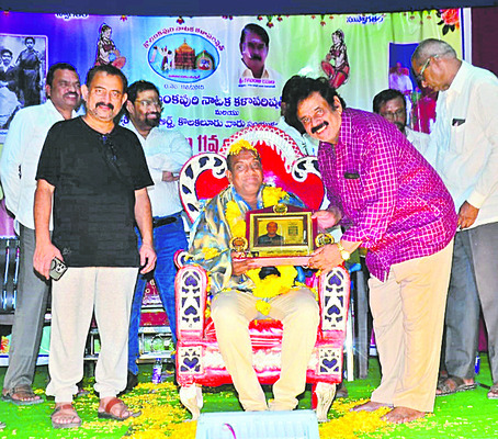 వైభవంగా నాటికల పోటీలు ప్రారంభం 1