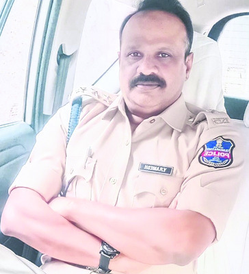 రూట్ మార్చి..2