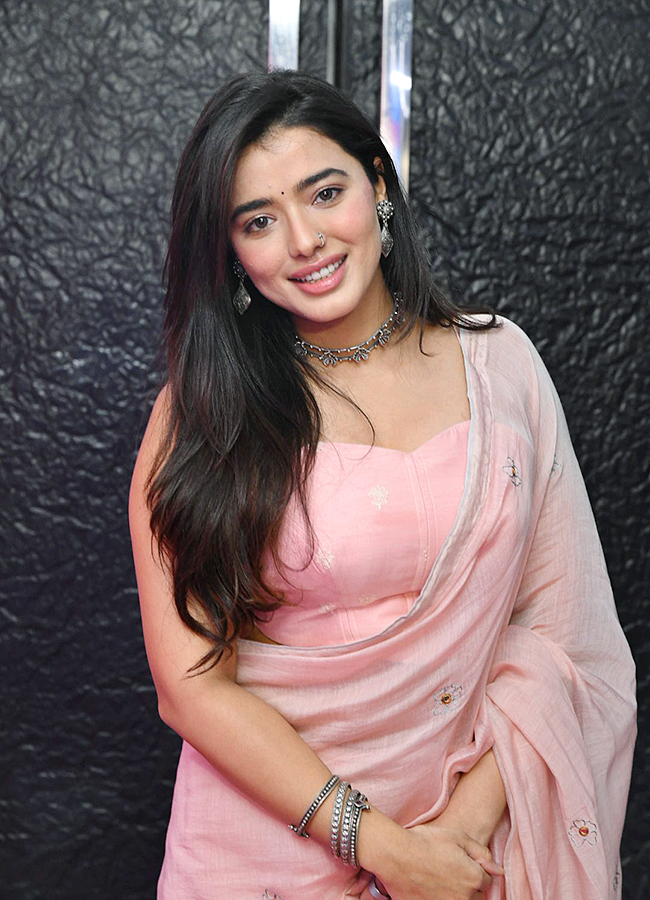 Actress Ketika Sharma Images 9