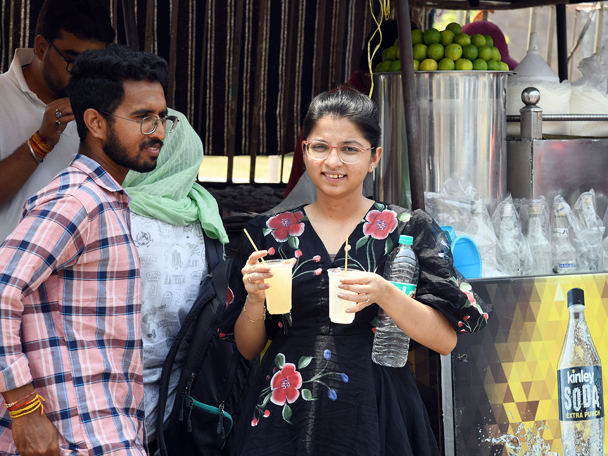 Hyderabad: Tourists throng Golconda Fort Photos6