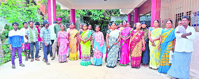 మా పొట్ట కొట్టొద్దు1