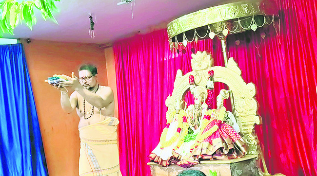 నేత్రపర్వంగా రామయ్య నిత్యకల్యాణం1