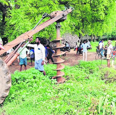 విద్యుత్ లైన్ ఏర్పాటులో ఉద్రిక్తత1