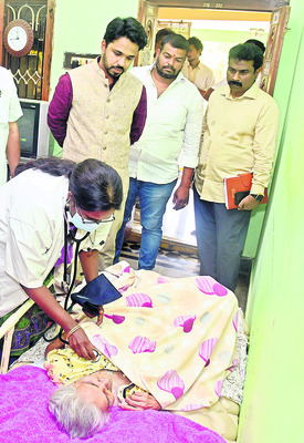 ఇంటింటికీ సేవలు దూరం 2