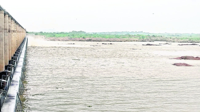 జూరాలకు వరదొచ్చింది 1