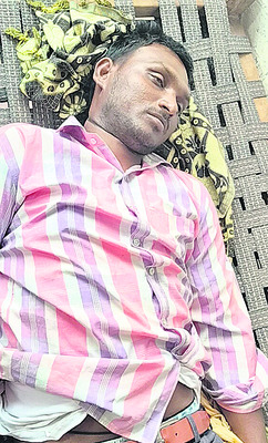 ఉరేసుకుని వ్యక్తి ఆత్మహత్య1