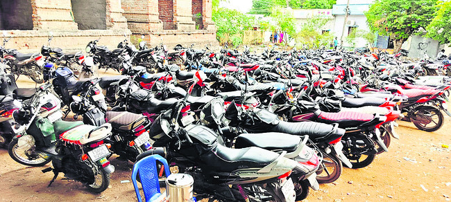 ప్రజల భద్రత కోసమే కార్డన్ సెర్చ్1