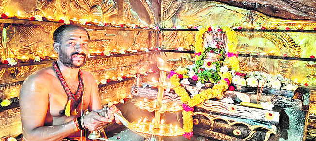 సోమేశ్వర ఆలయంలో ఆరుద్రోత్సవం1