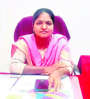 జిల్లా వైద్యాధికారి2
