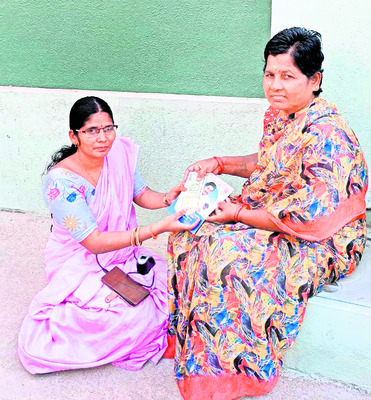 జగనన్న పాలనలో గడపగడపలో ఆనందం1