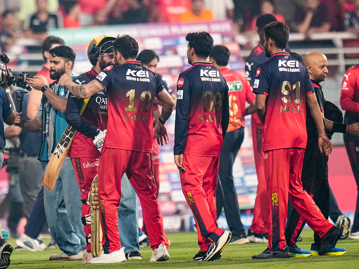 Royal Challengers Bengaluru And Punjab Kings IPL Qualifier 1 Match Photos20