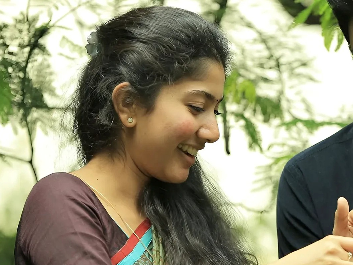 Sai Pallavi Remembers Her Role As Malar in the movie Premam Photos18