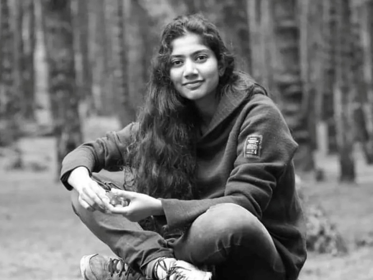 Sai Pallavi Remembers Her Role As Malar in the movie Premam Photos7