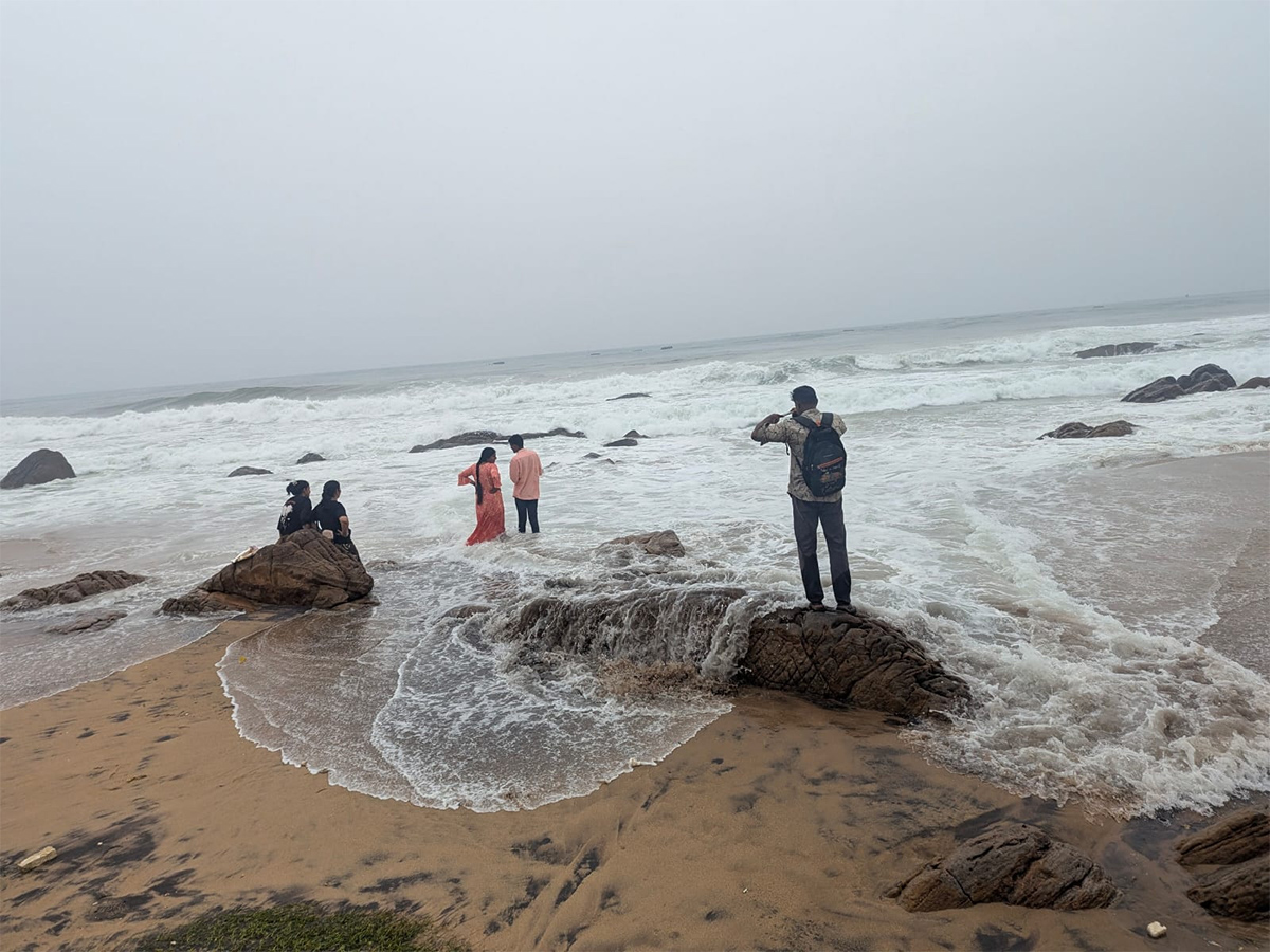 heavy rainfall in visakhapatnam photos1