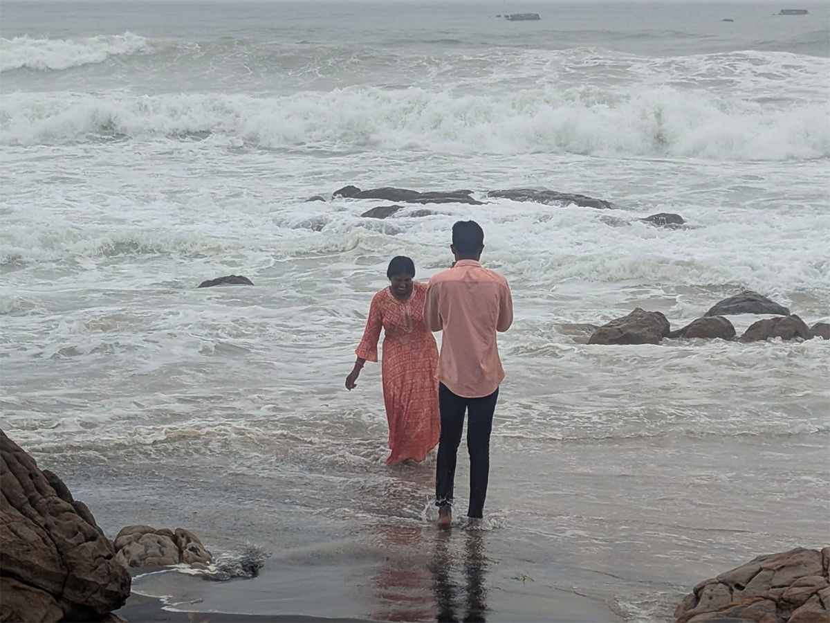 heavy rainfall in visakhapatnam photos11