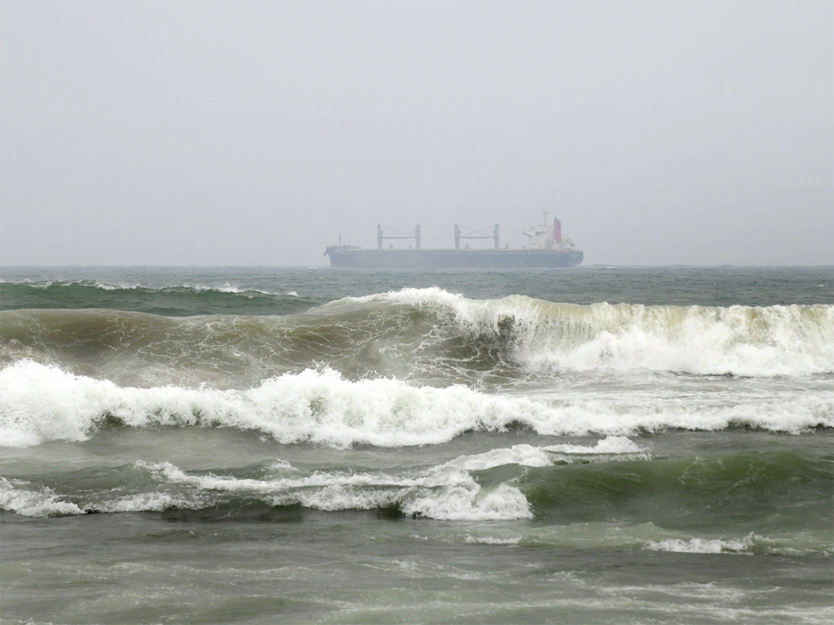 heavy rainfall in visakhapatnam photos14