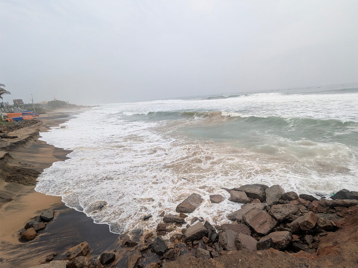 heavy rainfall in visakhapatnam photos5