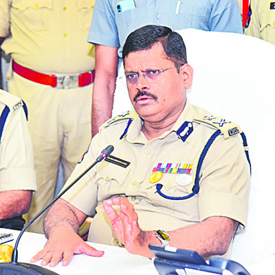 కేటుగాళ్లు రూటు మార్చారు 2