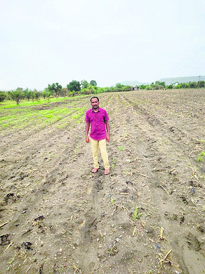 ● ముందస్తు వానలతో గందరగోళం ● పలుచోట్ల విత్తనం వేసిన రైత1