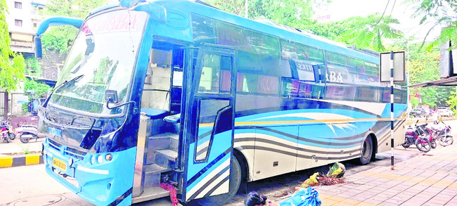 యాత్రికుల లగేజీ దోపిడీ2