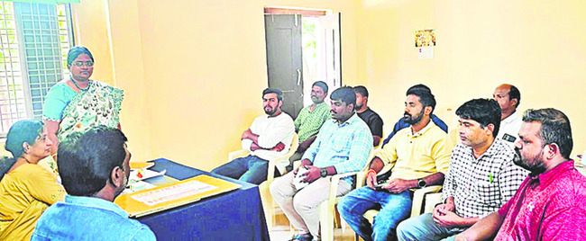 నకిలీ విత్తనాలు, ఎరువులు విక్రయిస్తే పీడీ యాక్ట్ 1