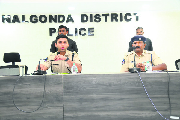 సిబ్బంది సమస్యల పరిష్కారానికి కృషి1