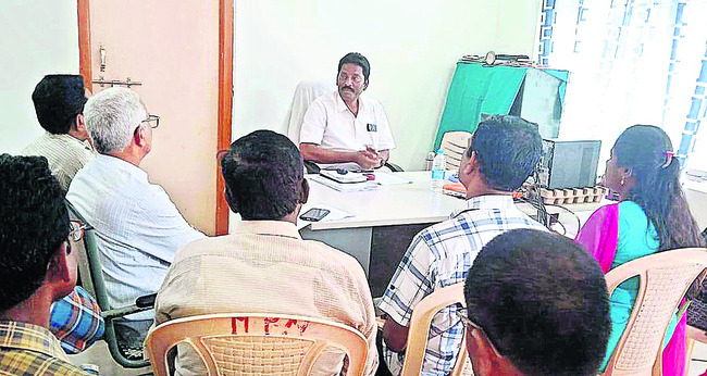 నేడు ప్రిన్సిపల్ సెక్రటరీ రాక 1