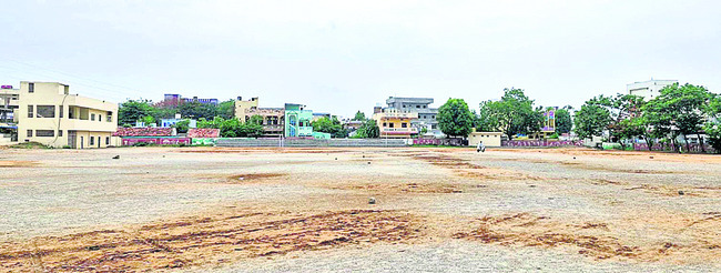 బిల్లులు రావు.. దిగులు తీరదు !1