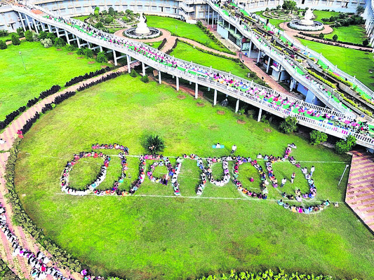 రామనారాయణంలో యోగాంధ్ర 1
