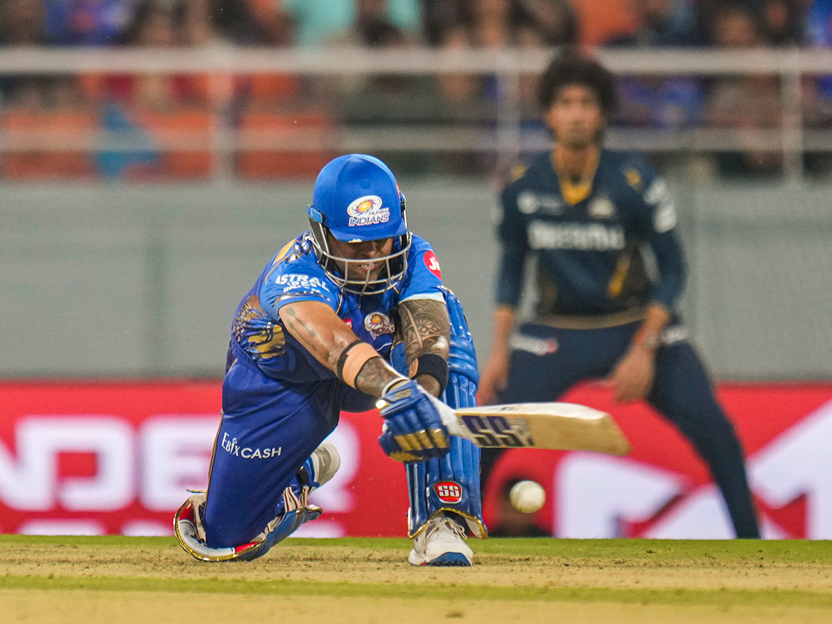 IPL 2025 Eliminator cricket match between Mumbai Indians and Gujarat Titans17